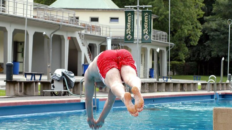 Freibad-Saison in Mönchengladbach: Eröffnung vom Volksbad steht kurz bevor