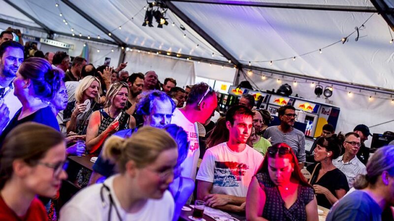Neuheit auf dem Volksfest: Rheinkirmes bekommt ein neues Zelt – „Für alle, die Lust auf Wein haben“