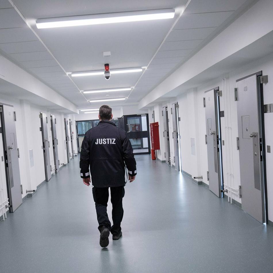 Nach Festnahme Ende April: Missbrauchs-Vorwurf – Musiklehrer (71) aus Dinslaken weiterhin in U-Haft