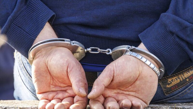 Zivilfahnder greifen zu: Polizei fasst mutmaßliche Marktdiebe