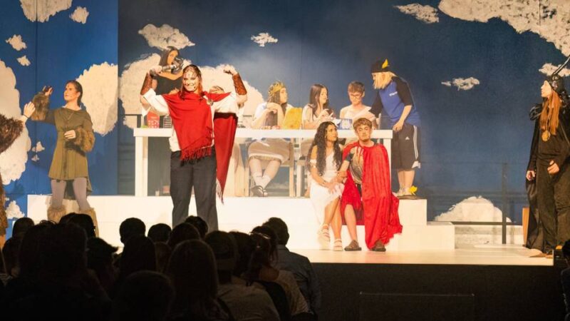 Theater am Cusanus-Gymnasium: Allgöttertreffen in Erkelenz