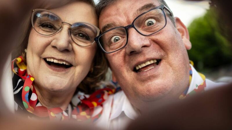 Das ist das neue Karnevals-Prinzenpaar in Hilden: Prinzessin Silvia I und Prinz Peter III regieren das Narrenvolk