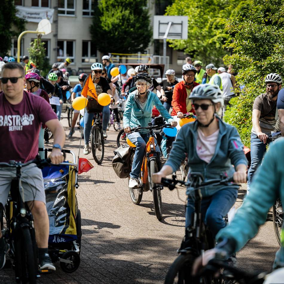 Organisiert von ADFC und Gesamtschule: Zweite Langenfelder Familienradtour begeistert rund 300 Teilnehmer