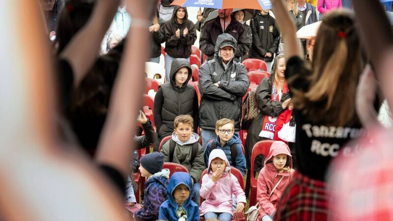 Im Freizeitpark Langfort: Familien trotzen beim Kinderfest Wind und Regen