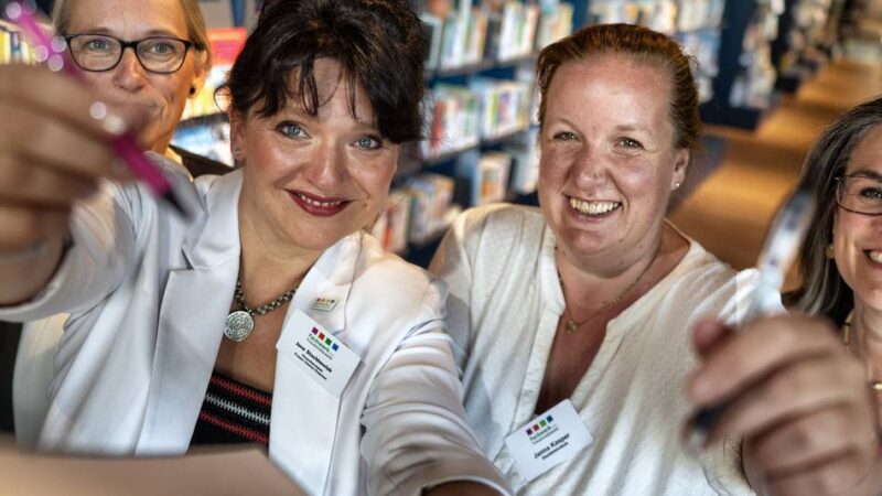 Stadtbibliothek Langenfeld: Frauennetzwerk kooperiert jetzt mit Bücherei
