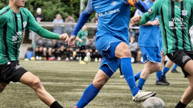 Gegen den Tabellenführer: Sportfreunde Baumberg sichern sich den Klassenerhalt