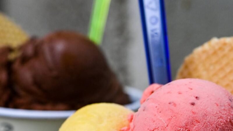 Neueröffnung in Grevenbroich: Wieso das neue Eiscafé im Monti so spät kam