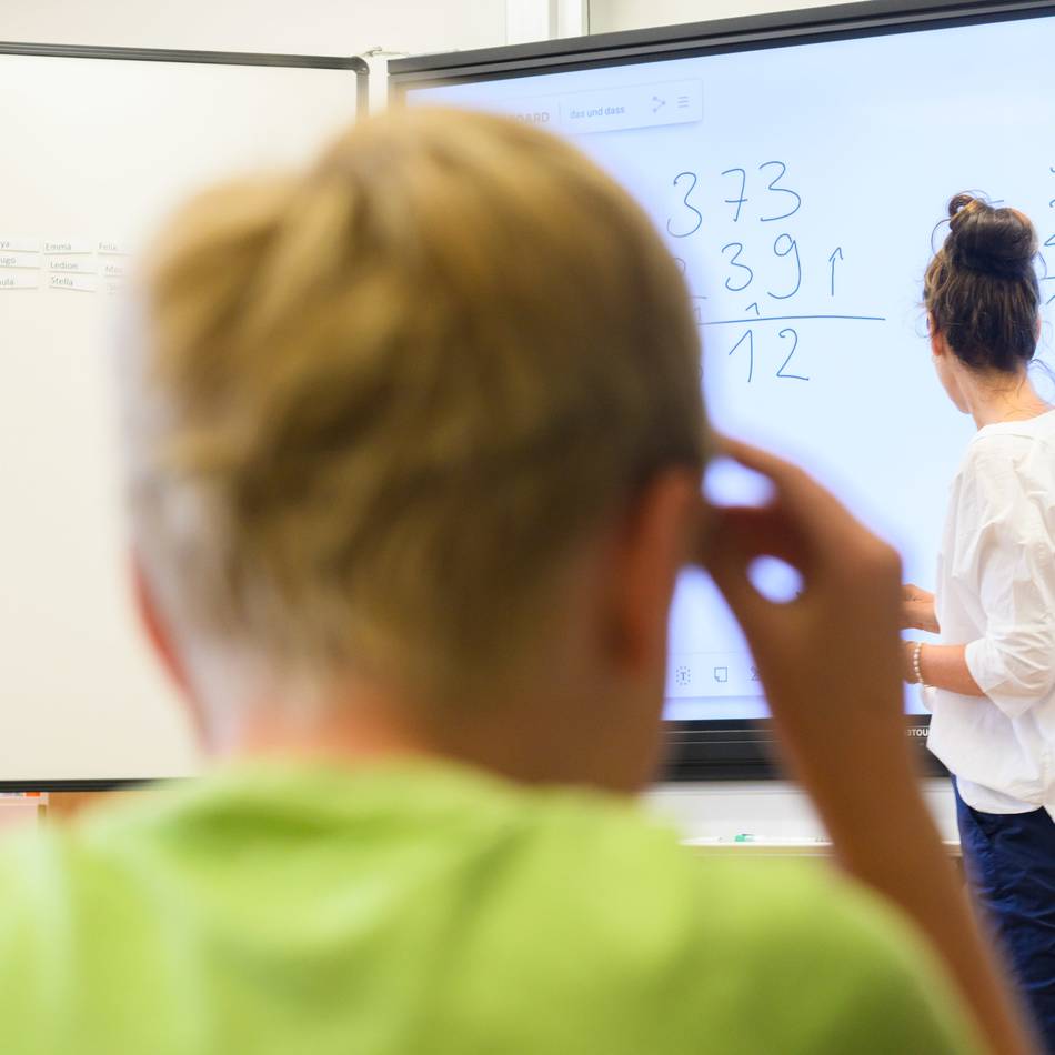 Infrastruktur in Dormagen: Stadt investiert weiter in digitale Schultechnik