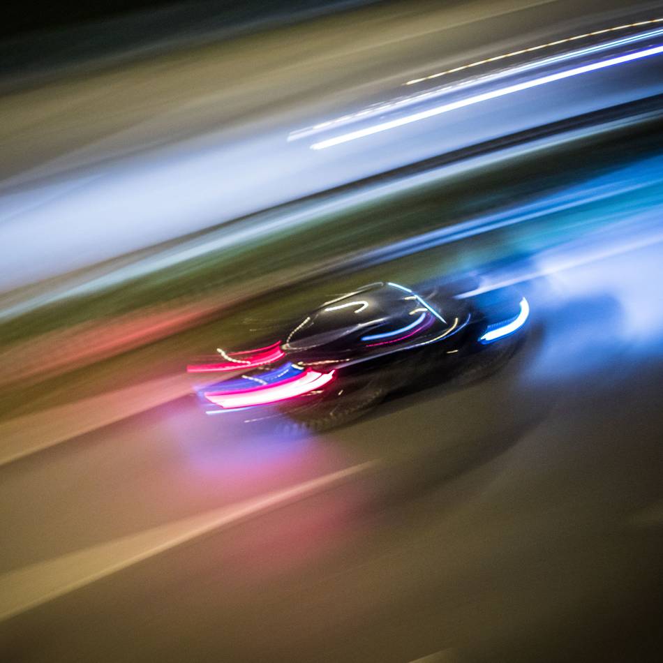 Nachts in Dinslaken: 17-Jähriger verunglückt bei Flucht vor der Polizei
