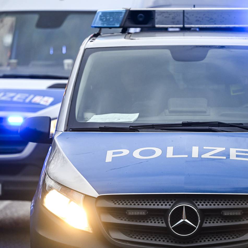 Polizei sucht Zeugen: Jugendlicher in Grevenbroich von Unbekannten angegriffen
