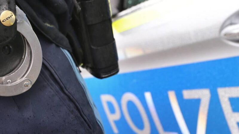 Festnahme in Mönchengladbach: Anwohner beobachtet Einbrecher vom Balkon