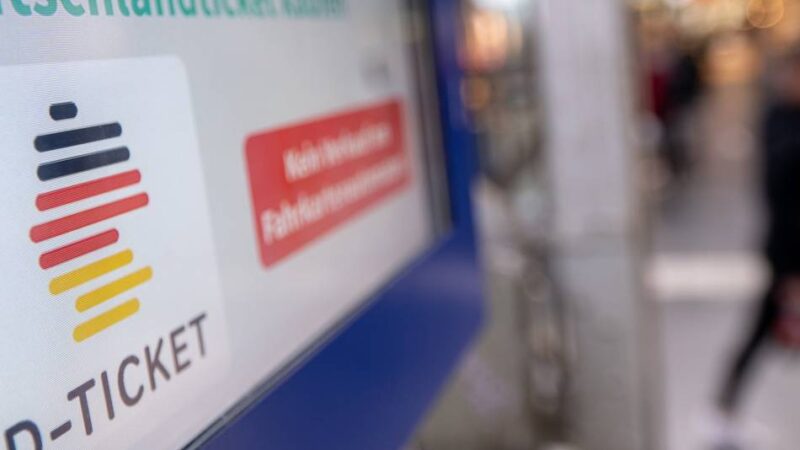 Schuljahr 2025/26: Stadt Willich bleibt beim Deutschlandticket-Modell