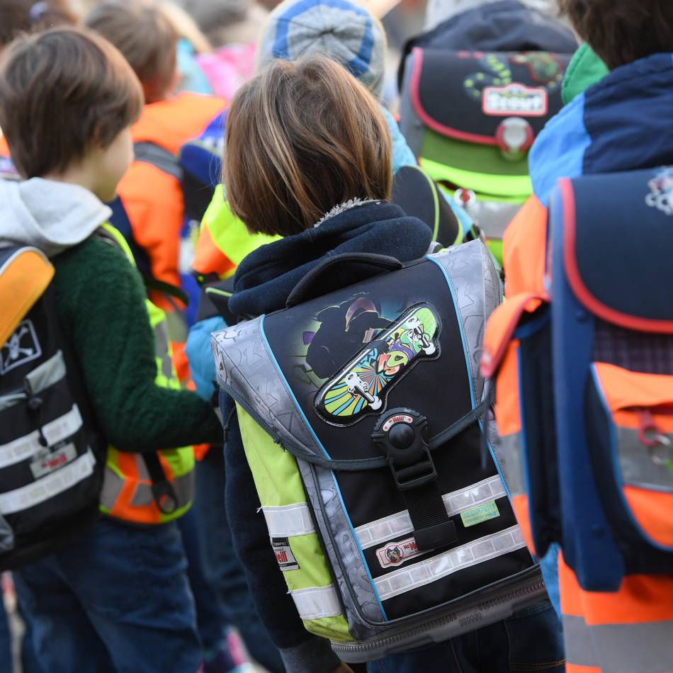 Auf der Fahrt zur Grundschule: „Kinder werden geschubst und beleidigt“