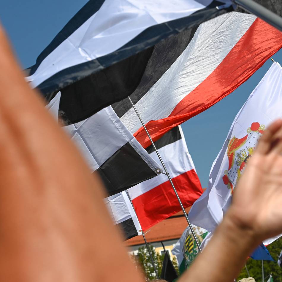 Meldungen an die Sicherheitsbehörden: Zahlreiche Reichsbürger-Verdachtsfälle im Kreis Kleve