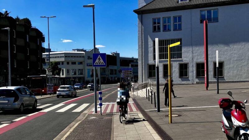 Politik in Moers: Kritik am doppelten Radweg auf der Unterwallstraße