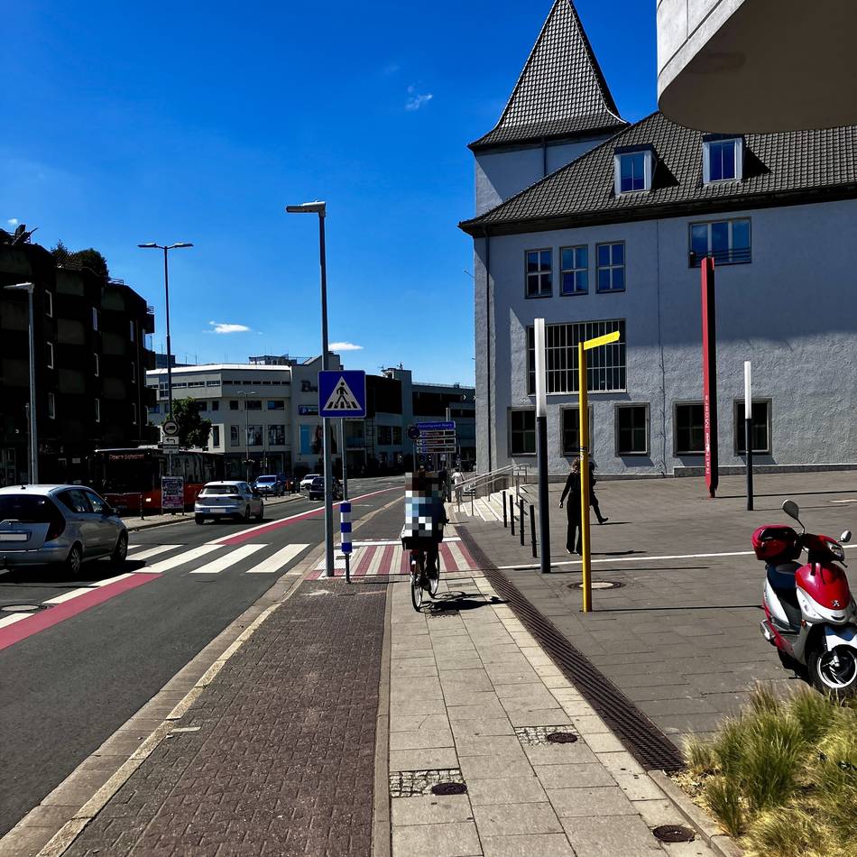 Politik in Moers: Kritik am doppelten Radweg auf der Unterwallstraße