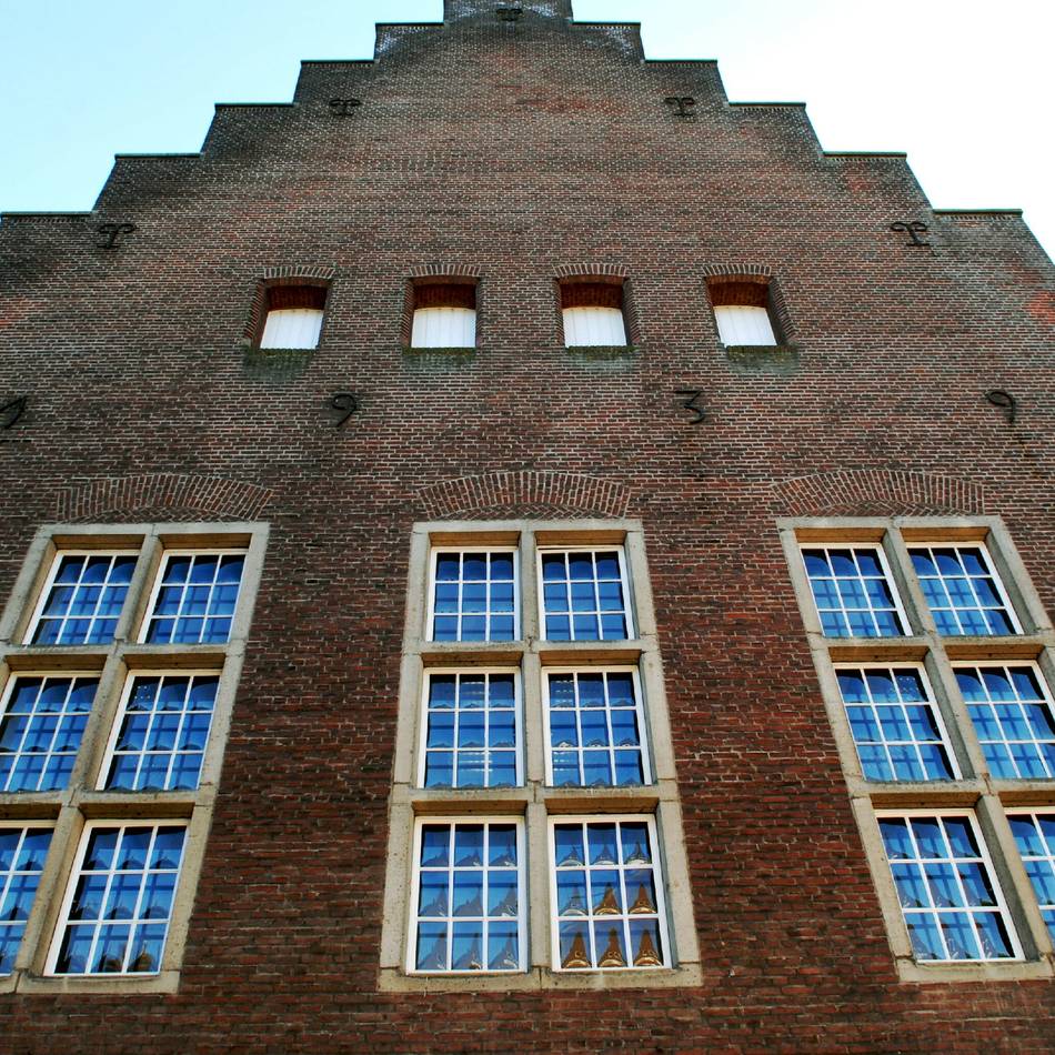 Emmerich: Unbekannte wollten in das Rathaus einbrechen