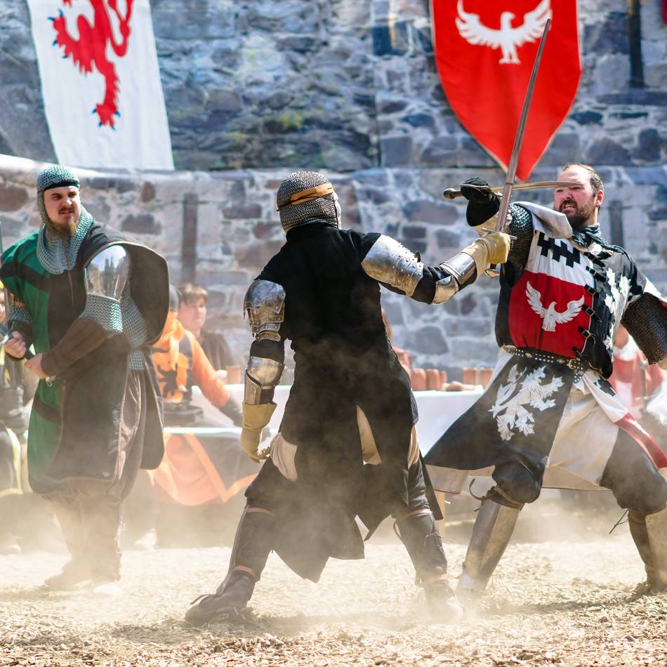 Open-Air-Aufführungen in Solingen: Georgs Ritter kämpfen wieder auf Schloss Burg