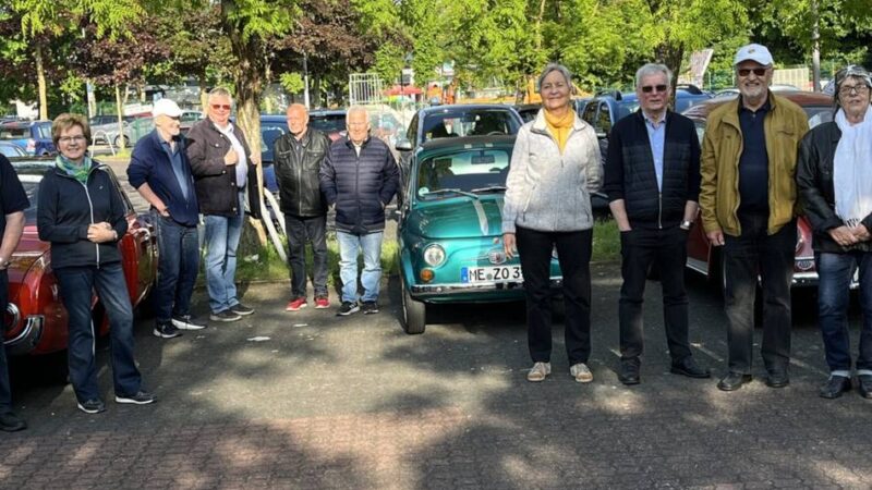 Ausfahrt nach Rhöndorf: Oldtimerfreunde Langenfeld besuchten das Adenauer-Haus