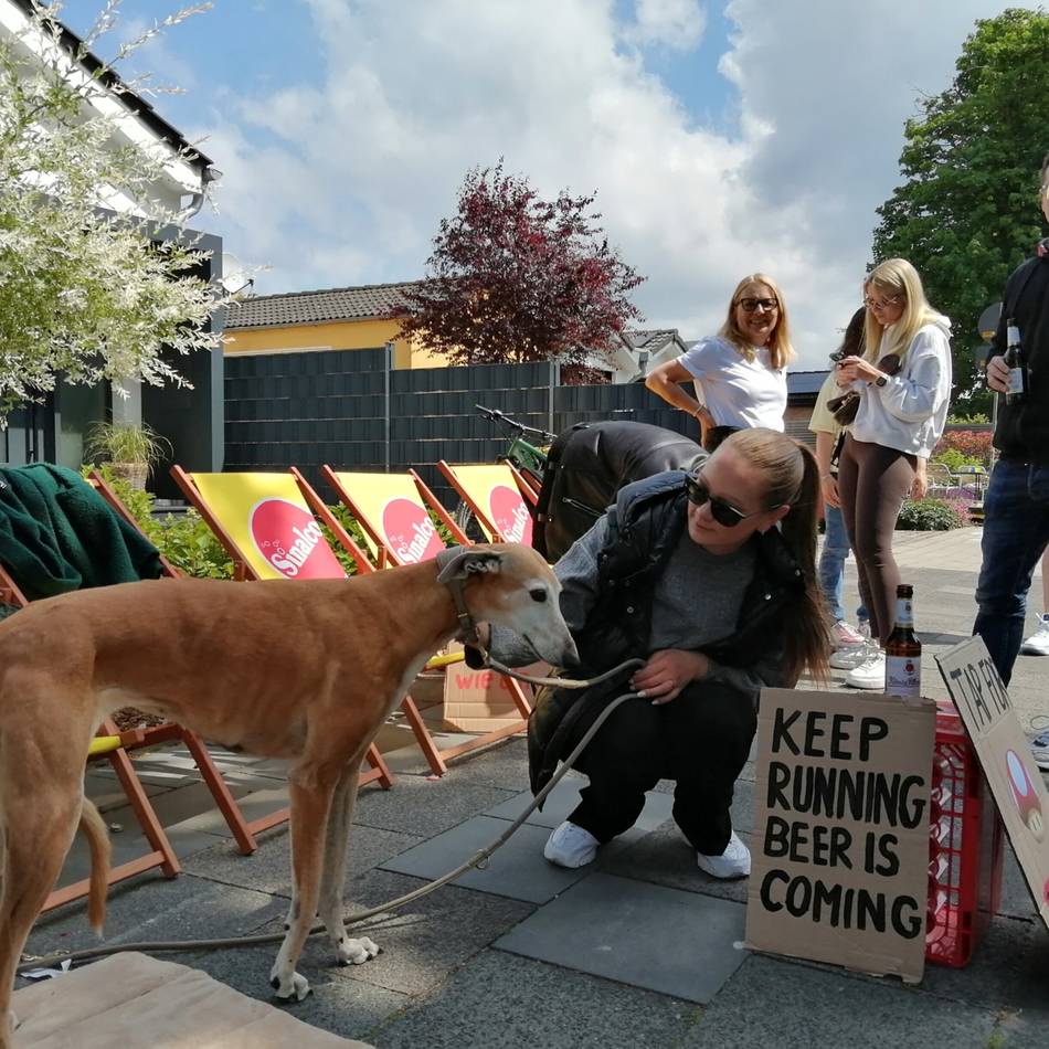 Rhein-Ruhr-Marathon: Trostloses Bild in Buchholz, Partystimmung an der Neidenburger Straße