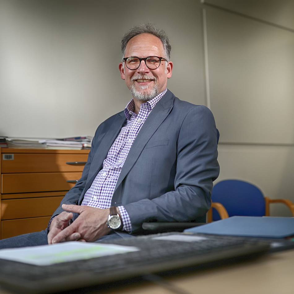 Matthias Wessel, Leiter der Volkshochschule Mettmann-Wülfrath: 50 Jahre alte Institution mit Zukunftsplänen