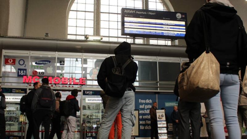 Weiterhin Verspätungen: Streckensperrung am Hauptbahnhof teilweise aufgehoben