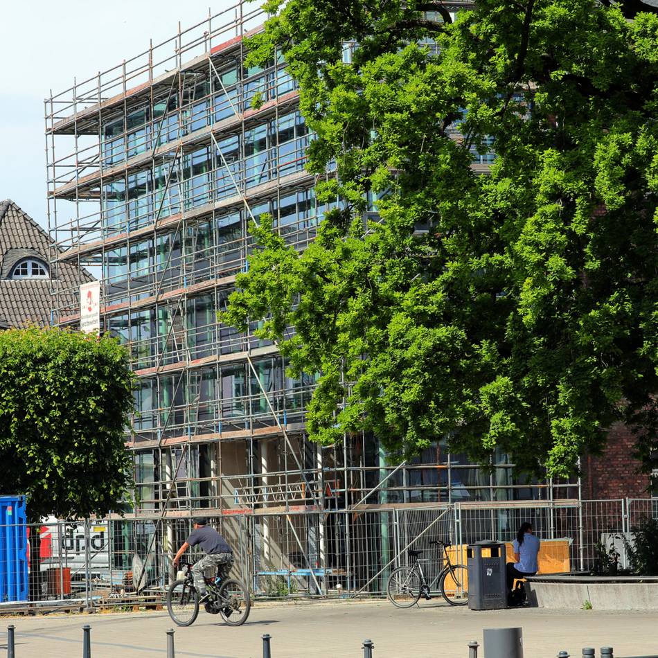 Baustelle in der Rheinberger Innenstadt: Altes Rathaus wird noch später fertig