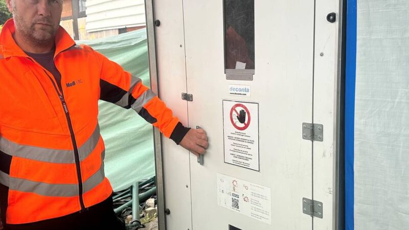 Schullandschaft in Wermelskirchen: Abriss der ehemaligen Grundschule-Ost hat begonnen