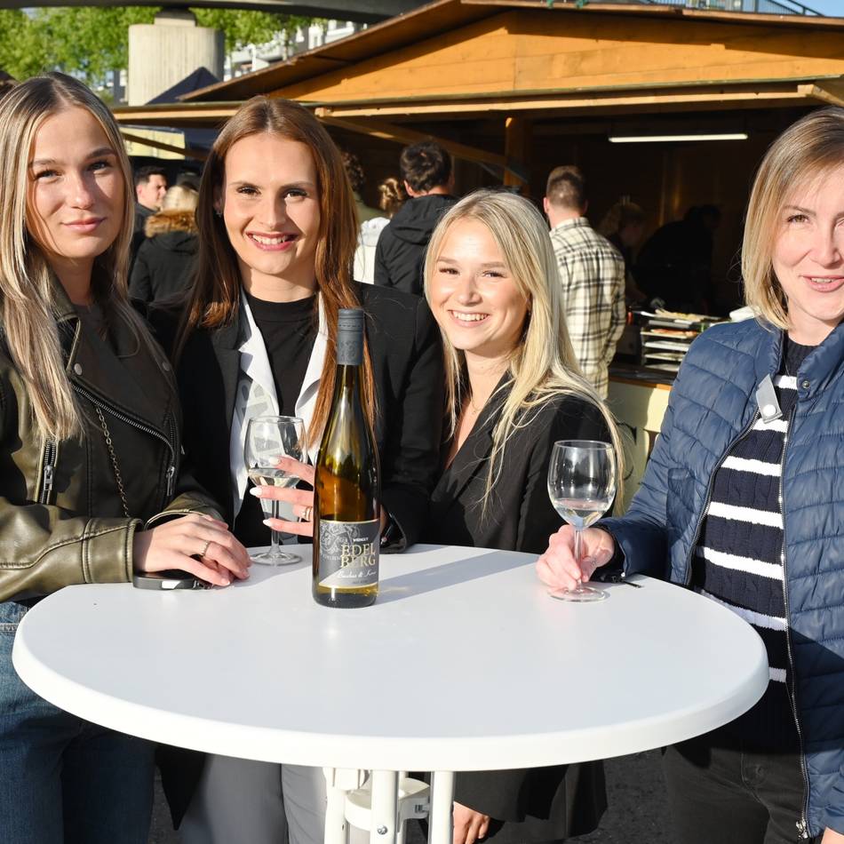 „WeinKultur“ in Wermelskirchen: Leckere Tropfen von vier Winzern an drei Tagen