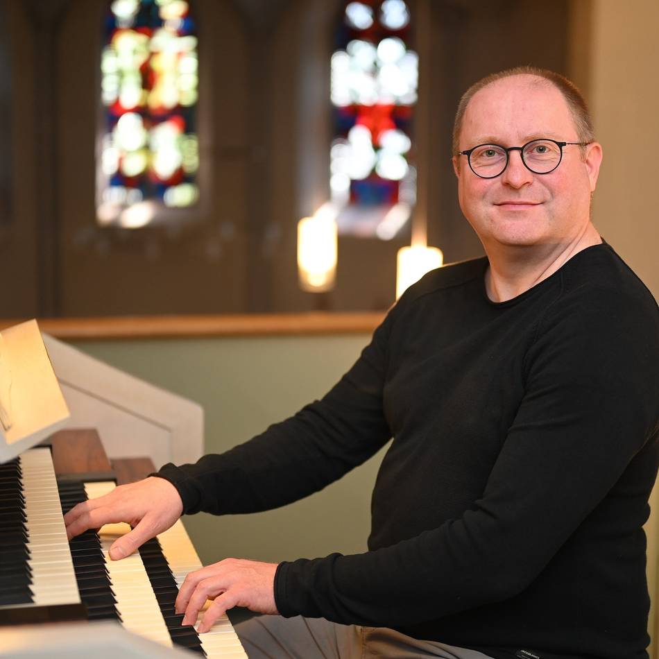 Musik im Pfarreienverband Radevormwald-Hückeswagen: Kirchenmusiker plant neuen Kinderchor für Schloss-Stadt