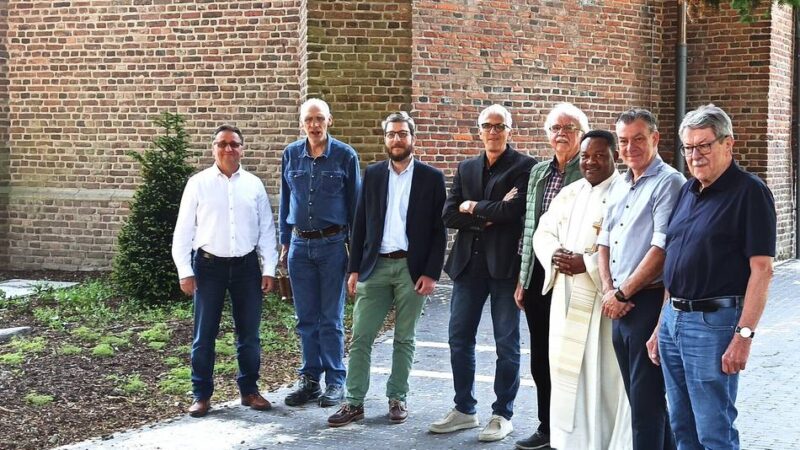 Neuerungen im Ortskern: Umgestaltung am Brachter Kirchplatz abgeschlossen