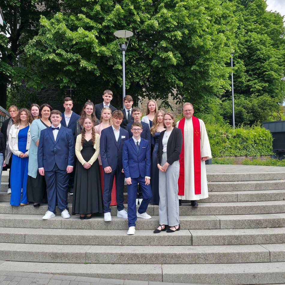 Evangelische Kirchengemeinden in Radevormwald: Diese Jugendlichen wurden am 17. Mai konfirmiert