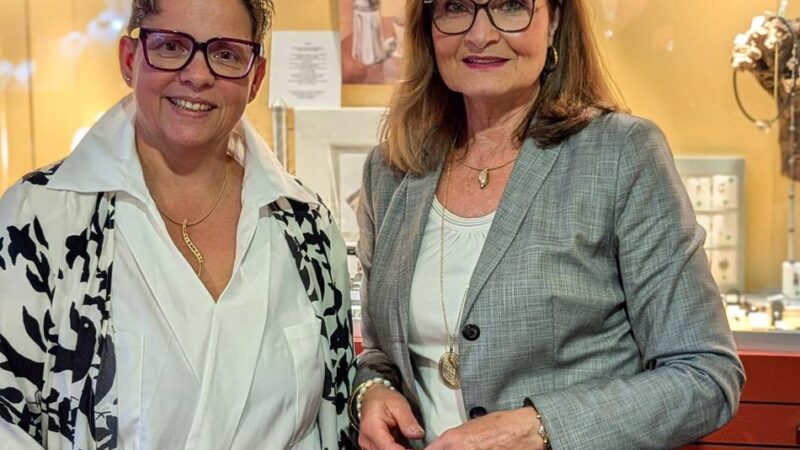 Goldschmiedin übernimmt Traditionsgeschäft: Heike Zimmermann bringt frischen Glanz nach Brüggen