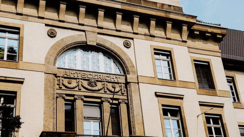 Hündin durch Tritte verletzt: Willicher muss Geldstrafe wegen Tierquälerei zahlen