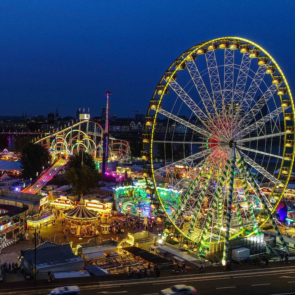 Anfahrt und Parkmöglichkeiten: Rheinkirmes 2025 in Düsseldorf – Tipps für die entspannte Anreise