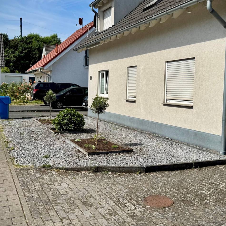 Naturschutz in Viersen: Schottergarten vor dem Haus? Post von der Stadt!