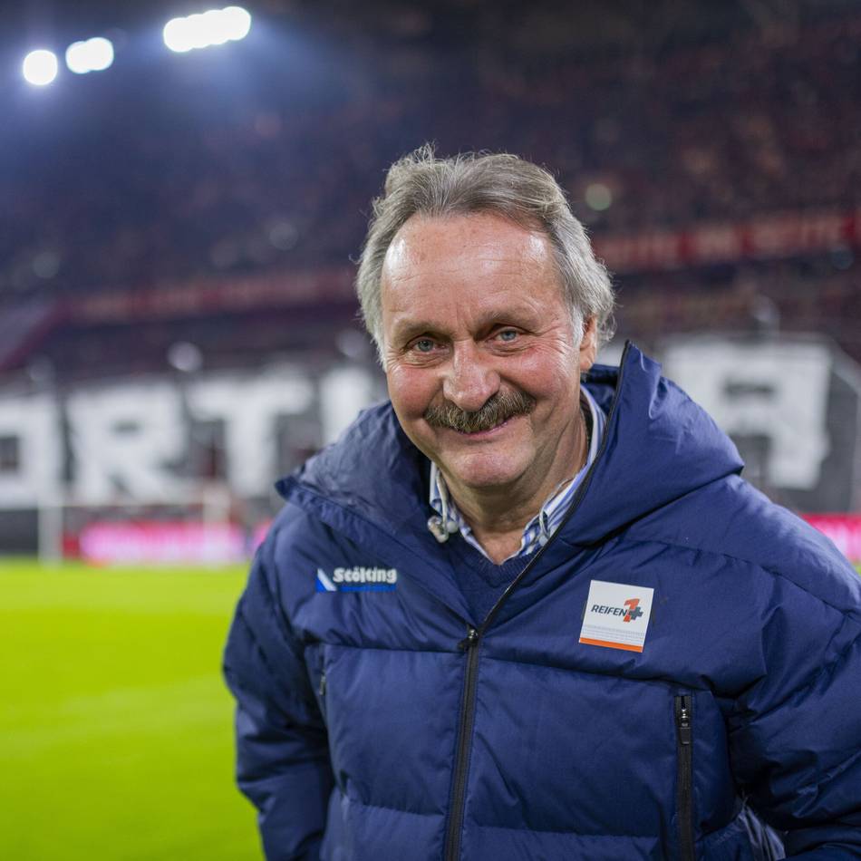 „Seht mich bald wieder an der Seitenlinie“: Überraschendes Comeback – Peter Neururer übernimmt Trainerjob