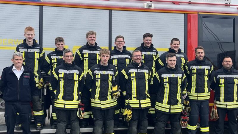 Feuerwehr Willich: Zwölf Teilnehmer bestehen den Truppmann-Lehrgang