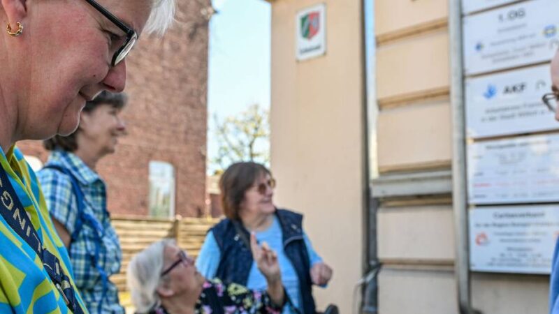 Mit der App unterwegs: Eine Stadtteilrallye durch Schiefbahn