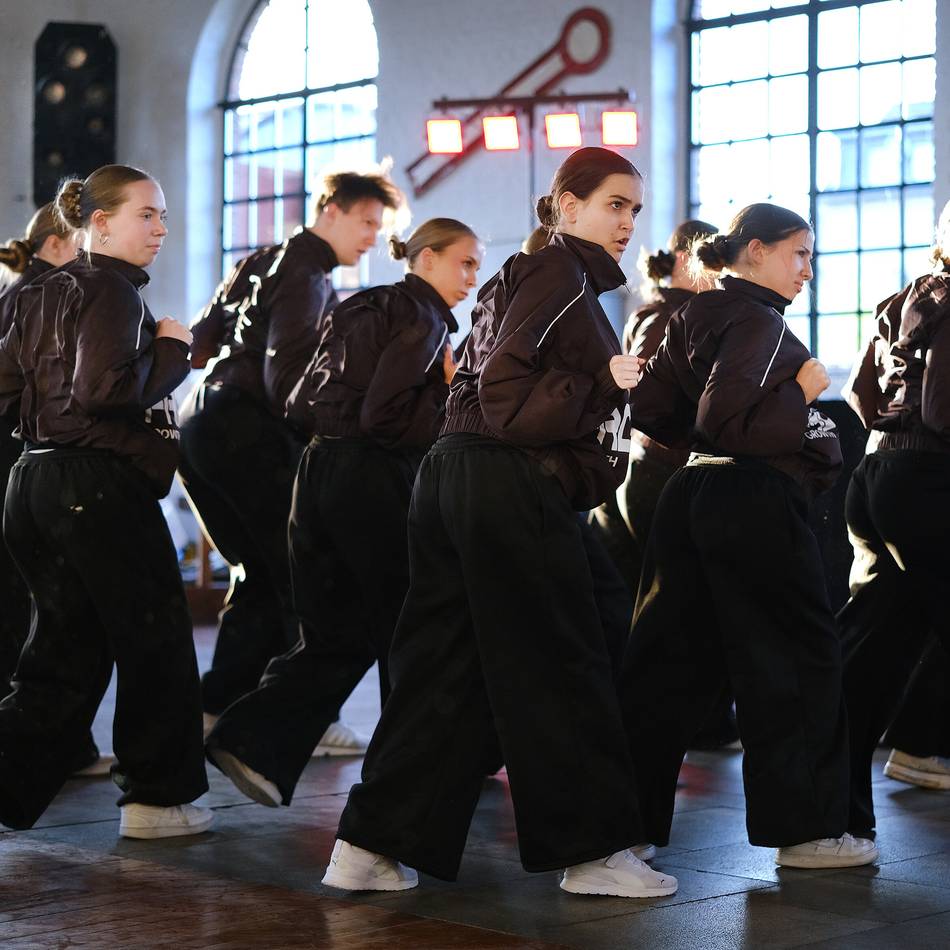 Tanzschule Heigl in Heiligenhaus ist wieder Gastgeber: Riesen-Showtime für junge Videoclip-Tanzgruppen