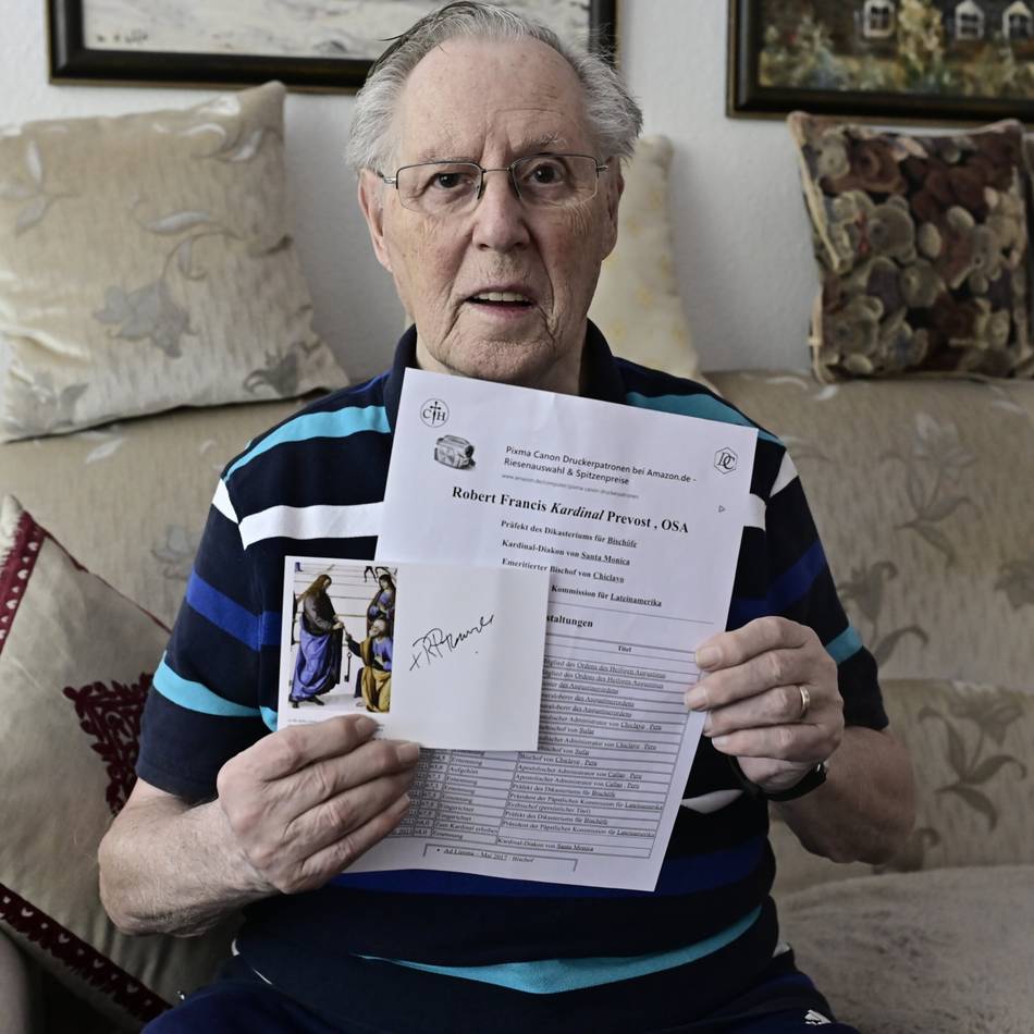 Autogrammjäger aus Neuss: Wie ein Neusser an das Autogramm von Papst Leo XIV. kam