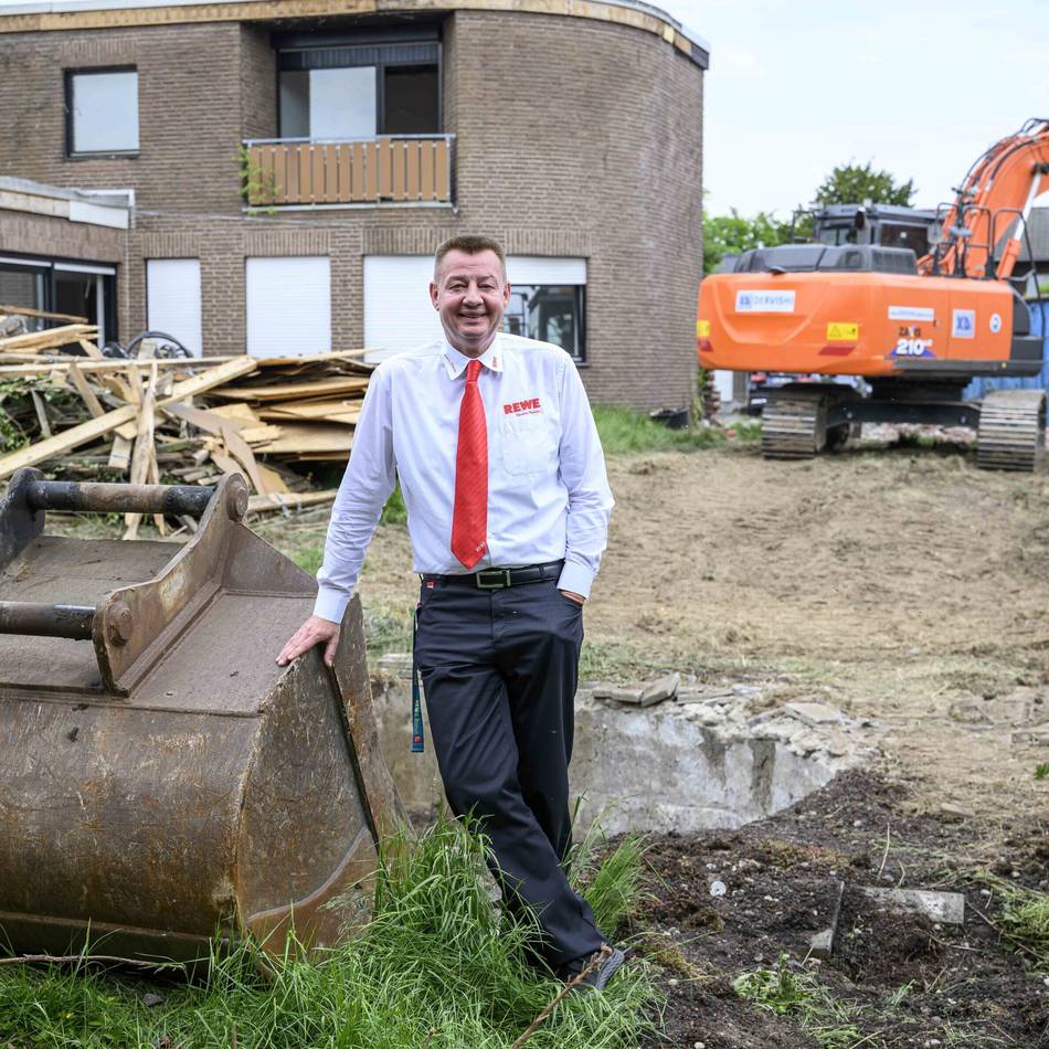 Rewe-Markt in Kaarst schafft neue Stellplätze: 1,2 Millionen Euro für 25 neue Parkplätze