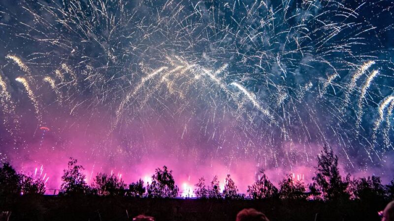 Veranstaltungen im gesamten Ruhrgebiet: Comedy, Lasershows, Live-Musik – das ist das Programm der Extraschicht