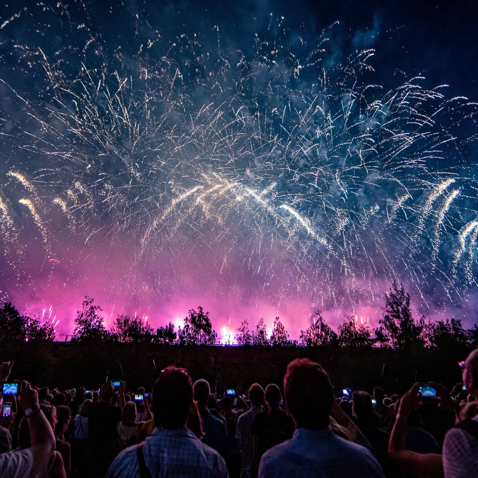 Veranstaltungen im gesamten Ruhrgebiet: Comedy, Lasershows, Live-Musik – das ist das Programm der Extraschicht