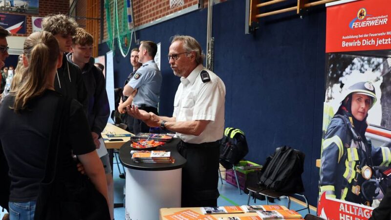 Angebot für Schulen in Mönchengladbach: Tolle Resonanz bei Ausbildungsberatung „Check in“