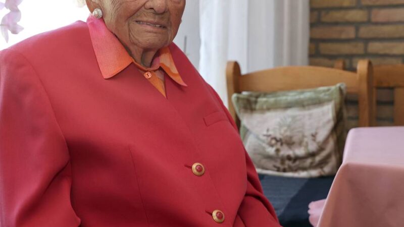 Mönchengladbacherin wird 102 Jahre alt: Christine Giebels hat „Werte, als wenn sie 50 wäre”