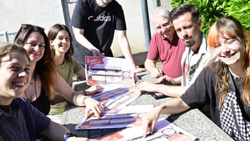 Verschönerungsaktion in Mönchengladbach: Ein Graffiti-Picknick als kreative Gemeinschaftsaktion
