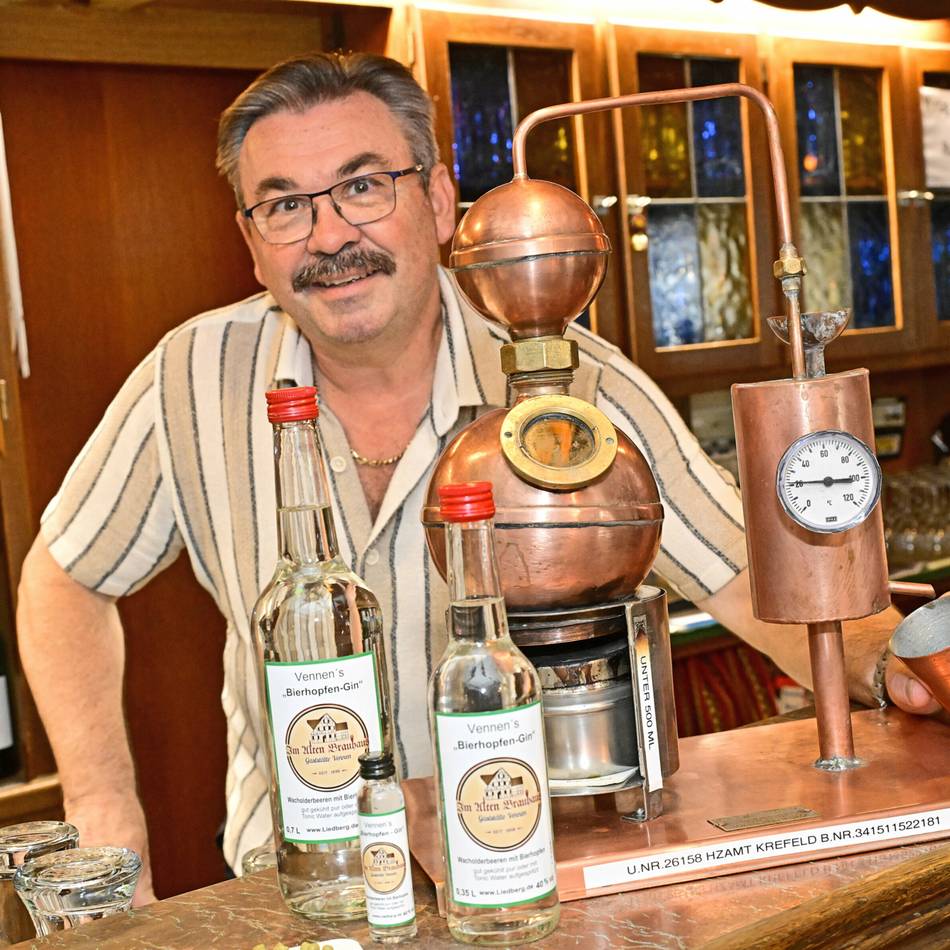 Vom „Alten Brauhaus“ in Korschenbroich-Liedberg: „Schnapsidee“ von Gastwirt Vennen kommt ins Verkaufsregal