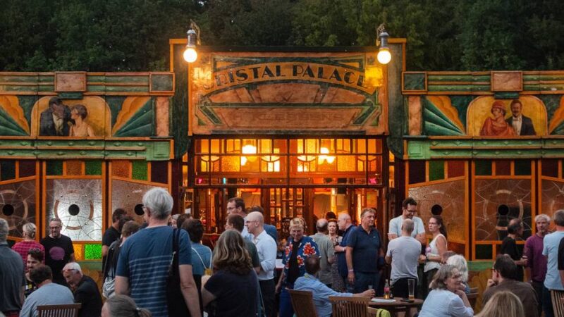 Zwei Wochen in Kleve: Mitten im Sommer – 17 Tage Kultur im Spiegelzelt