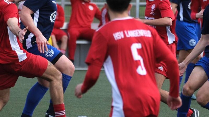Drohkulisse Bezirksliga-Relegation: Ratingens Reserve muss Solingens Meisterfeier aus eigenem Interesse verhindern